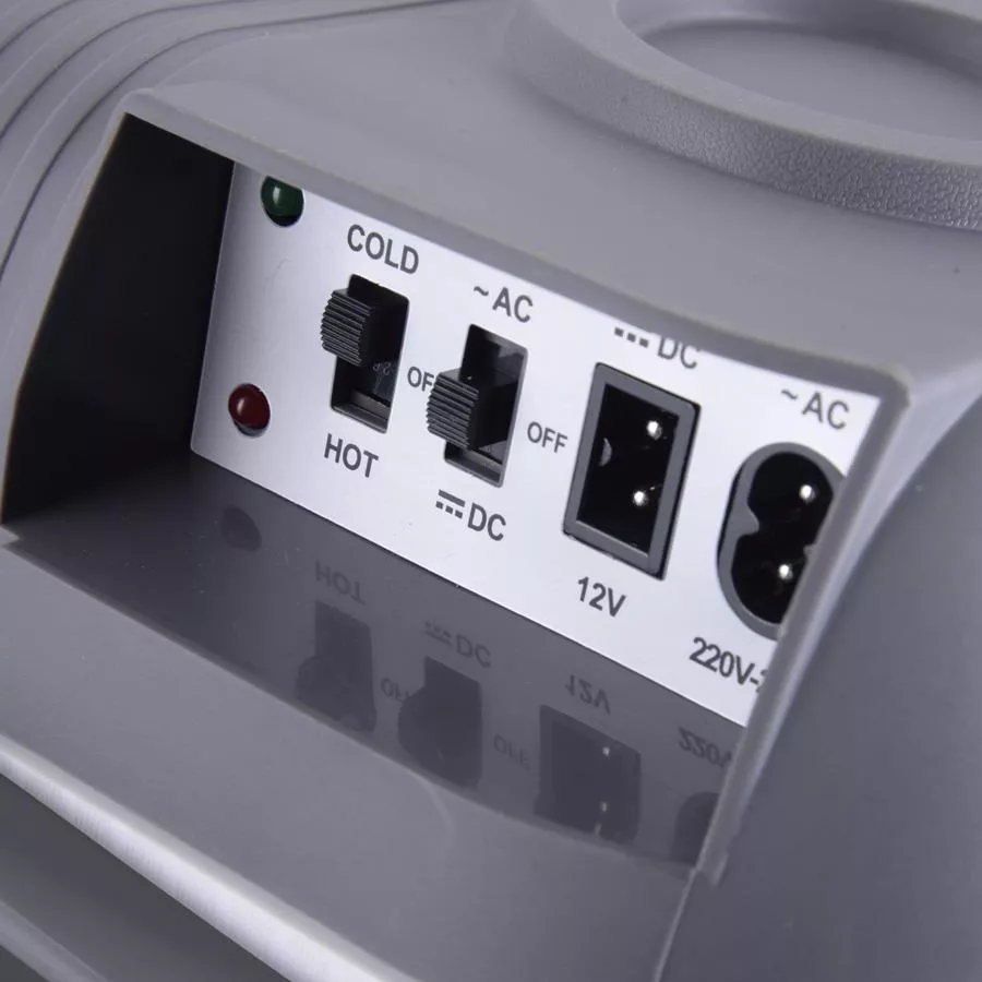 CONSERVADORA ELECTRICA CG12V/220V FRIO-CALOR DE 32 LITROS C/CARGADOR (CW-32A)